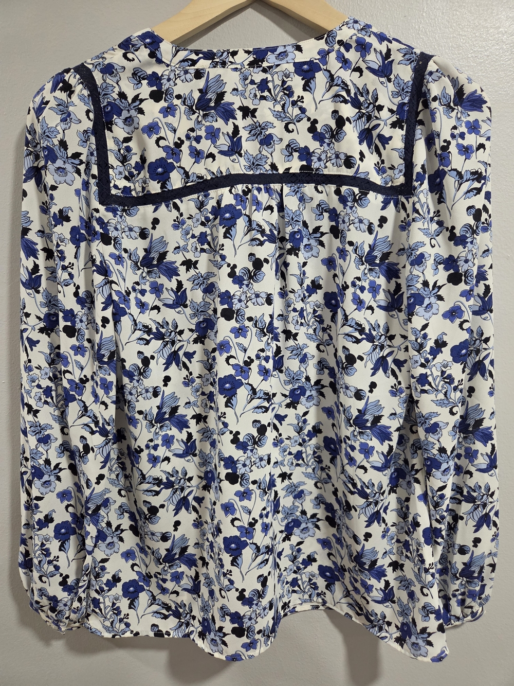Talbots Blue and White Floral Button-Front Blouse - Picture 5 of 10